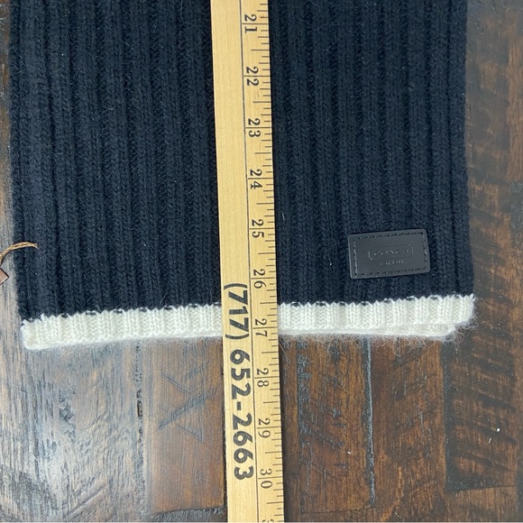 Coach NWT Black Wool Cashmere Blend Scarf Unisex RIBBED KNIT MUFFLER - Picture 6 of 6